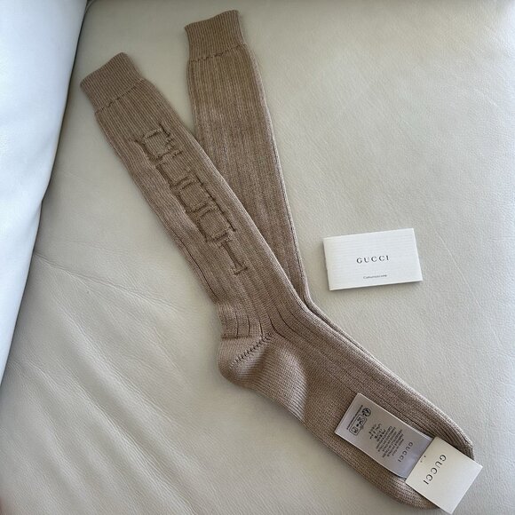 NWT GUCCI BEIGE SOCKS LOGO SZ L 100% Authentic Debossed - Picture 5 of 10